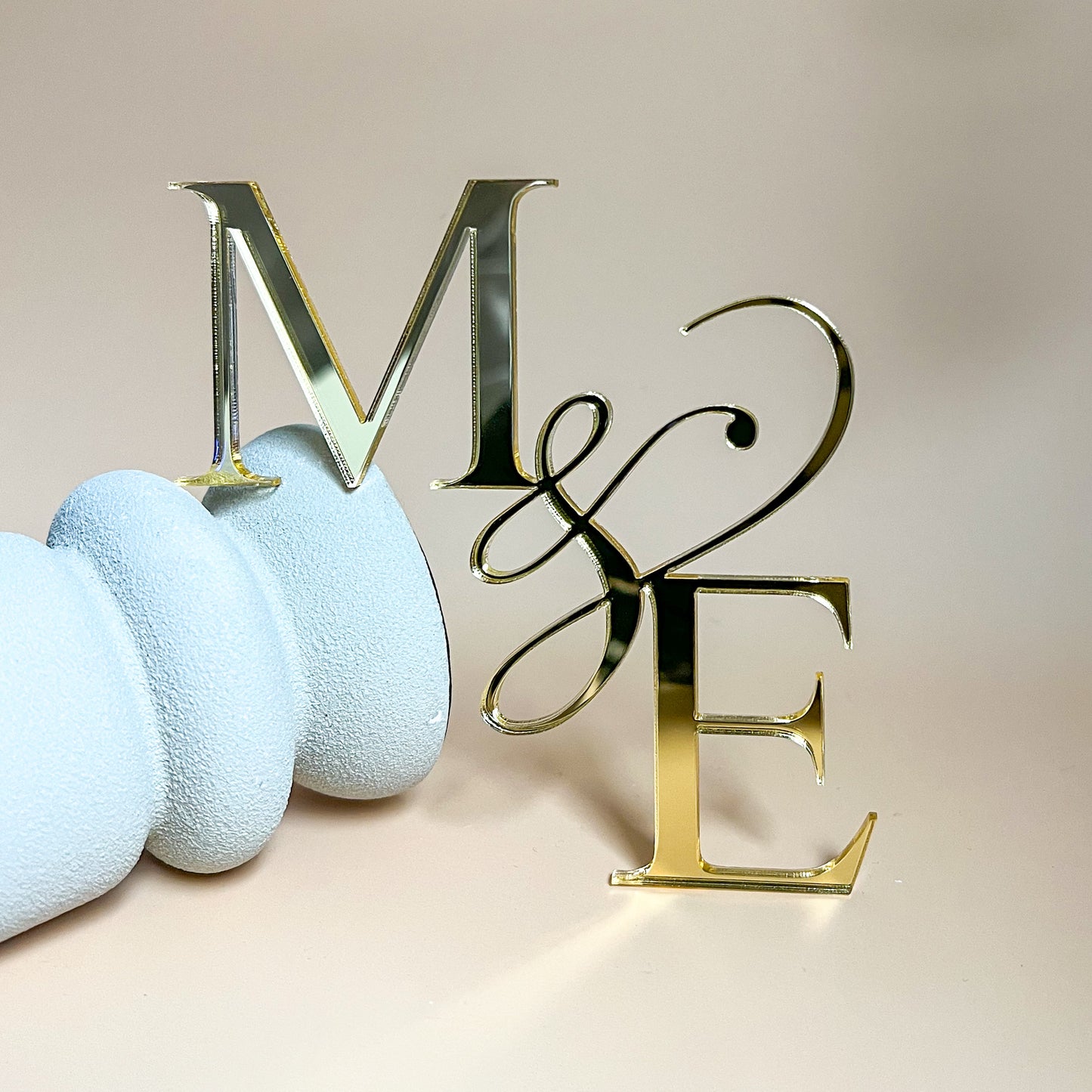 Topper : Initiales (sans pic)