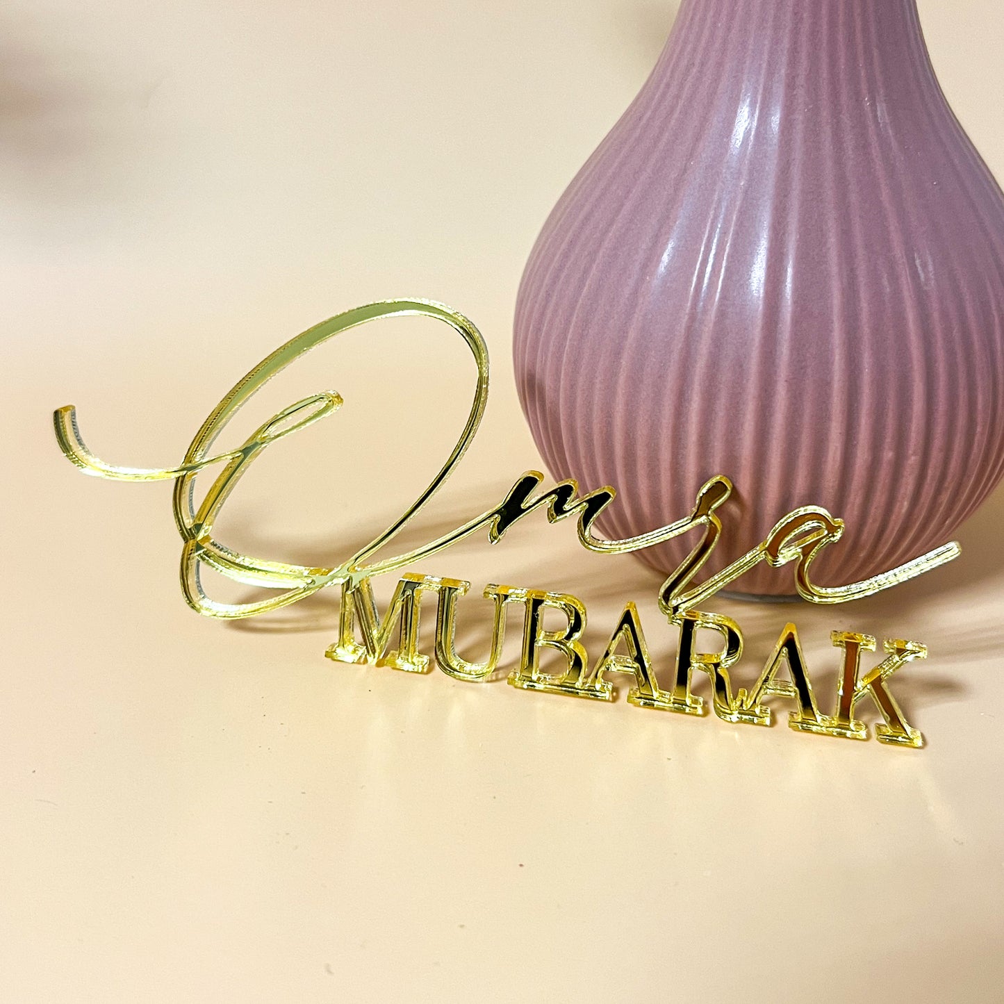 Face topper : Omra Mubarak